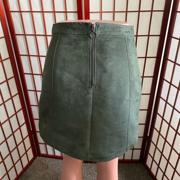 Old navy skirt size 6 green - Picture 2 of 3